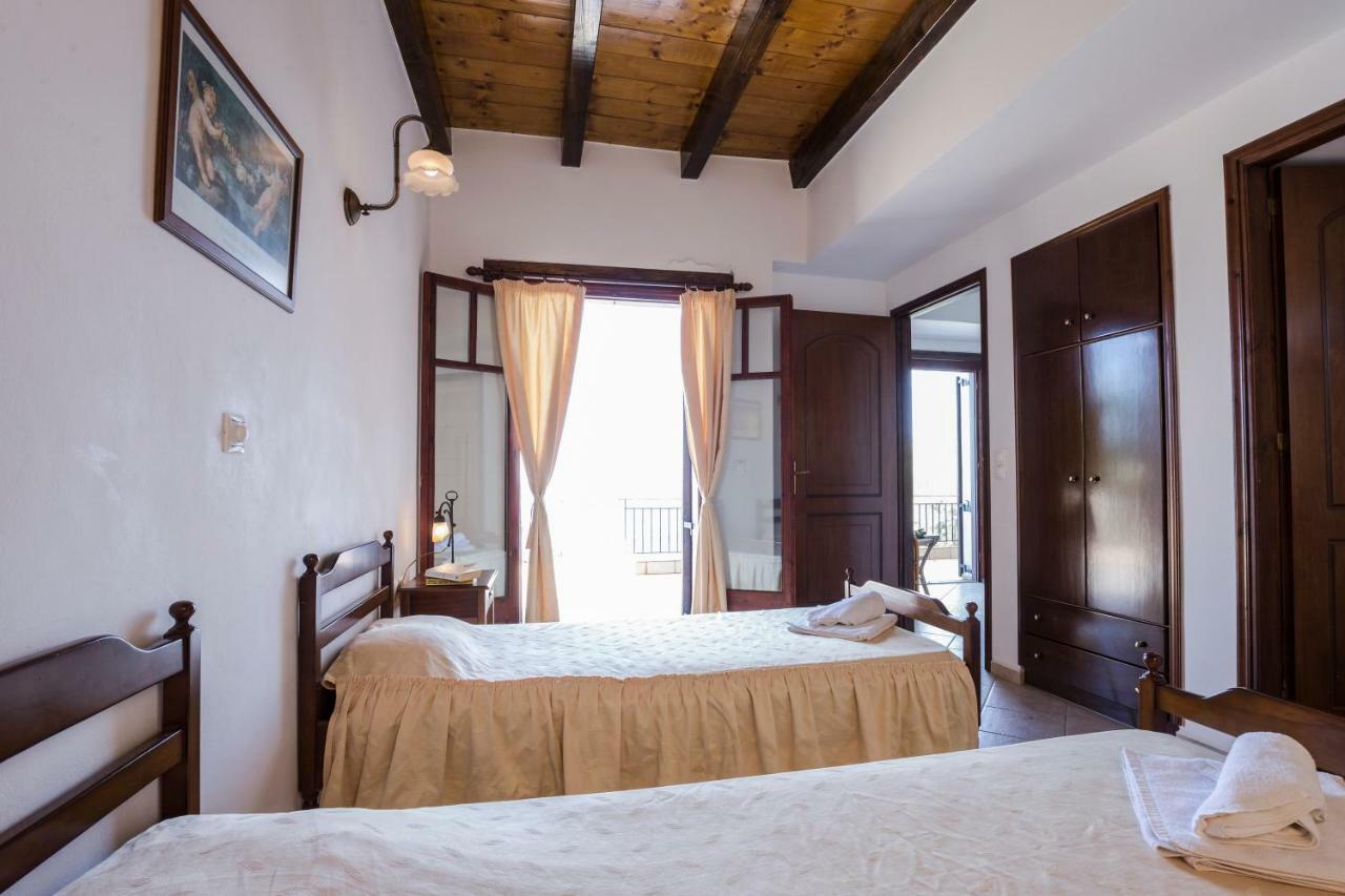 Pericles Beach Villa Kissamos Exterior photo